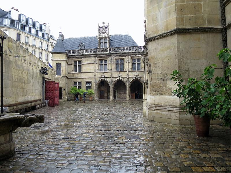 01, Cluny_002.JPG